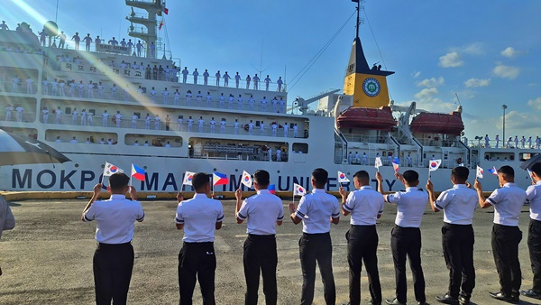 20260514 국립목포해양대학교 실습선 세계로호·새누리호, 국제항해 첫 기항지 마닐라 입항.JPG
