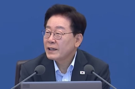 이재명 대통령, 엄정한 책임 요구… "수사 권한 커진 경찰, 비위 저지르면 즉각 옷 벗어야"