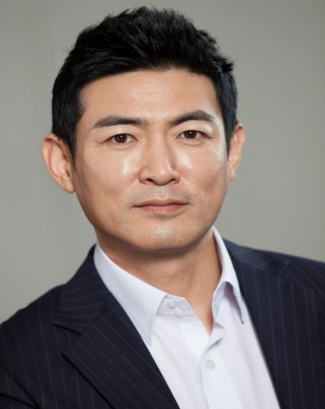 배우 최민, 첩보액션영화 '무저갱'서 주연으로 캐스팅 확정...국적불명의 밤의 제왕 ‘콴’역