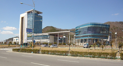김영록 전남지사-김산 무안군수, “무안국제공항 활성화 협력”