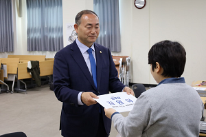 김원이 후보, 총선 후보자 등록 마치고 본격 선거운동 돌입