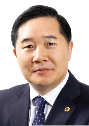 김용집 의원증명사진.png