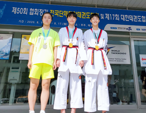 좌측부터 황은진(은), 김지연(금), 김가현(금).png