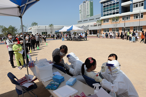 무안행복초등학교 임시 선별검사소.png