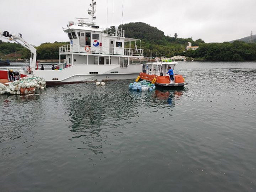 5.26 - 해양쓰레기 수거·인력투입은 폰툰보트가 답이다. 4.png