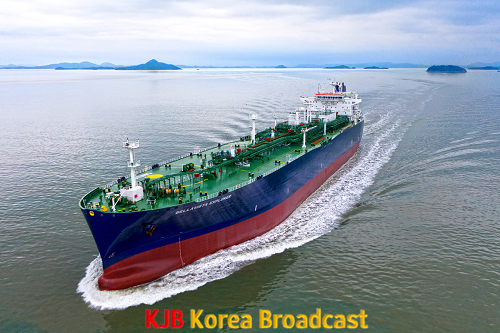 현대삼호중공업이 9일 인도한 세계 최대급 LPG 추진선의 시운전 모습.png