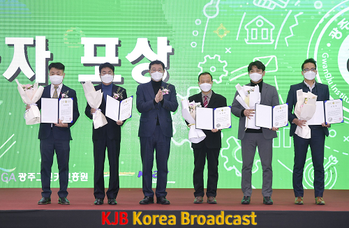 211201 친환경차 부품클러스터 준공식_GJI8953.png