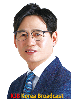 정성홍 사진.png