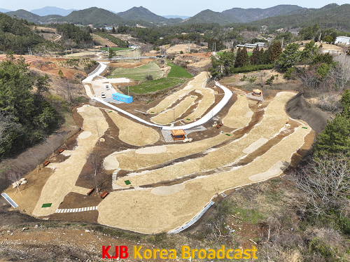 고금 파크골프장 항공 촬영.png
