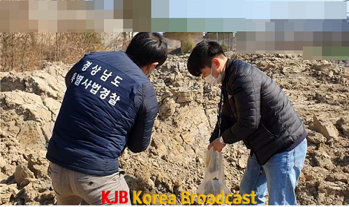 폐기물불법매립현장조사중인특별사법경찰2.png