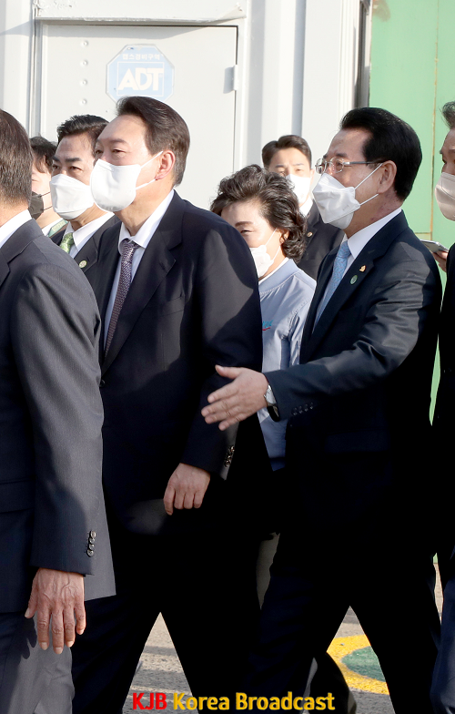 윤석열 당선인 영암대불산단 현장방문2.png