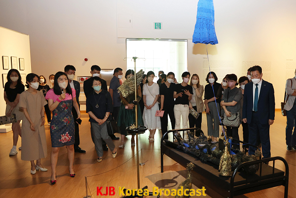오승우미술관 여성과신화 초대전 3.png