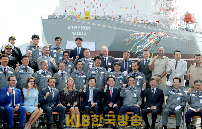 대한조선 5천만＄유조선 명명식3.png