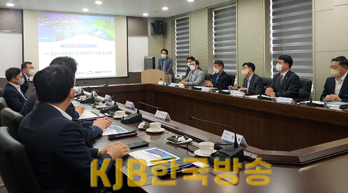 중기부 차관 e모빌리티 규제자유특구 방문3.png