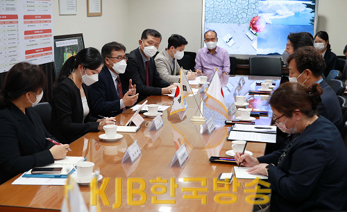 일본_아스카무라_방문단_만남_2.png