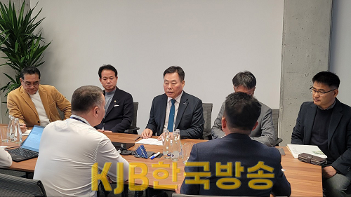 지난 7일 김산 무안군수, 질비나스 FL테크닉스 대표와 면담2.png