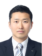 김성곤.jpg