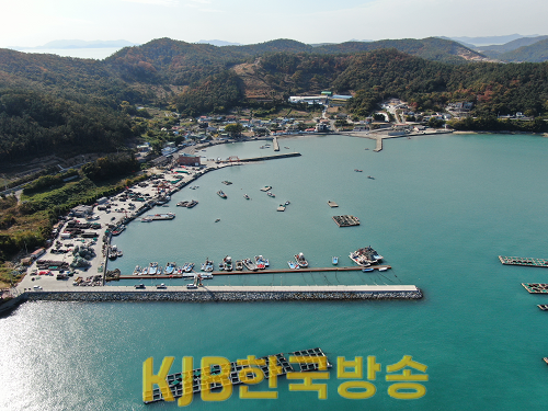 ‘어촌 신활력 증진 사업_ 대상지인 완도읍 망남항 전경.png