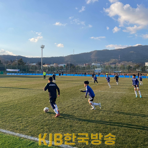 축구 연습 장면.png