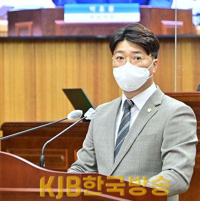 유창훈의원2.png