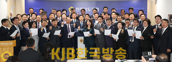 성명.png