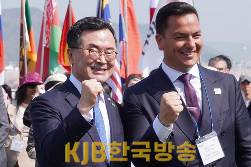 ▲소병철 국회의원과 국제원예생산자협회(AIPH) 캐피타니오(Capitanio) 회장.png