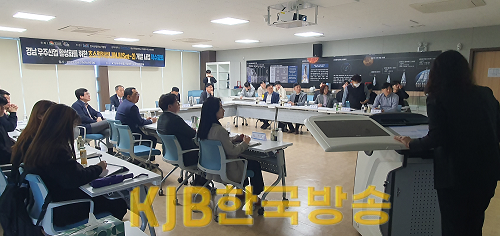 초소형위성개발착수회의-1.png