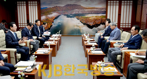 광주 전투비행장 무안 이전 반대 범대위 면담(230612)2.png