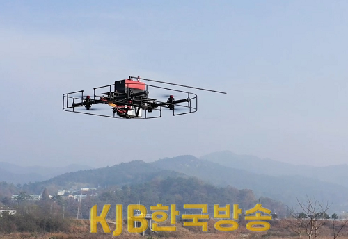 악취 포집 중인 드론(나주시 제공) .png