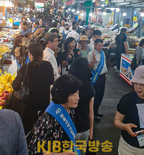 2.전통시장 서민경제살리기 운동본부, 목포서 장보기 행사(4).png