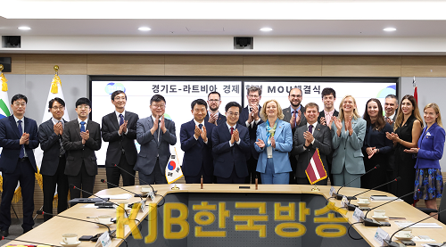 라트비아 경제부장관 면담및 MOU 체결(3).png