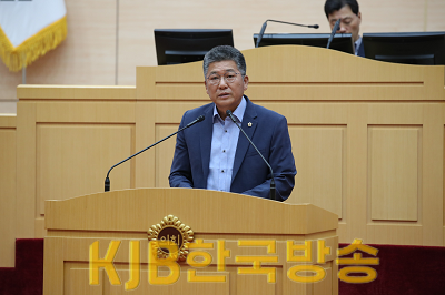 230720 신의준 의원, 본회의장 사진 (1).png