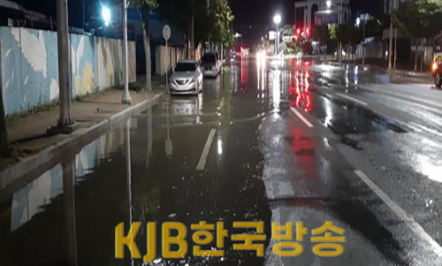 3.목포시, 조위 상승에 따른 해수 침수방지 철저 당부 1 (삼학도 버스 종점 앞 도로-봉황장례식장 앞 도로).png