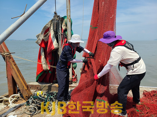 바지선 불법 개량안강망 특별단속 (2).png