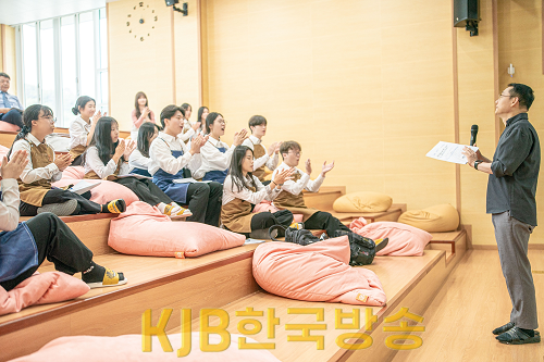 영화 ‘비밀전학’ 촬영 장면(3).png