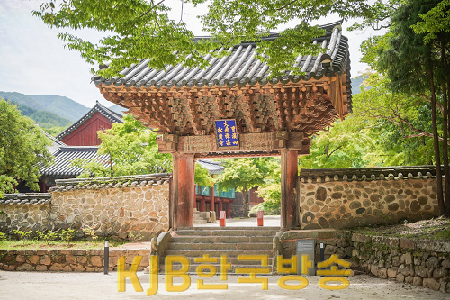 순천 송광사 일주문.png
