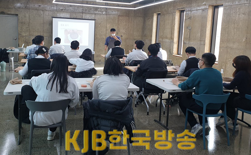 4-창업 리윤.png