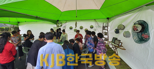 1.해녀_바다관련_공예품_전시.png