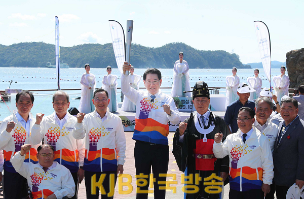 제104회 전국체전과 제43회 전국장애인체전 성공 개최 성화 특별채화2.png