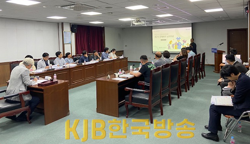 2.목포시, 시내버스 시민 공론화위원회...열띤 토론 속 순항.png