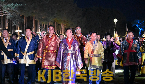 화면 캡처 2023-10-09 214709.png