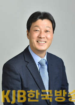 231011 서동욱 의장, 증명사진.png