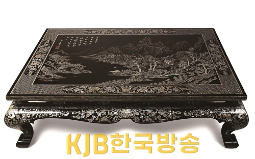 3.목포시,‘현대한국나전 36인전’특별 전시 개최(전성규, 나전칠금강산그림대궐반).png
