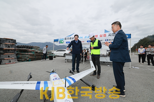 완도군, 장기체공 수직 이착륙(VTOL) 드론 비행 실증 시연회 개최 (2).png