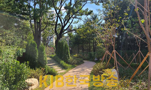 (사진자료)도시숲_부천시+학교숲+조성사례.png