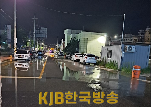 3-2.조위 상승에 따른 해수 침수방지 철저(국제여객선터미널 입구 도로).png