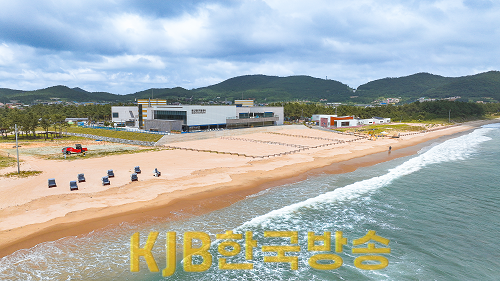 8월 3일 완도 해양치유 힐링 콘서트가 열리는 해양치유센터 앞 전경.png
